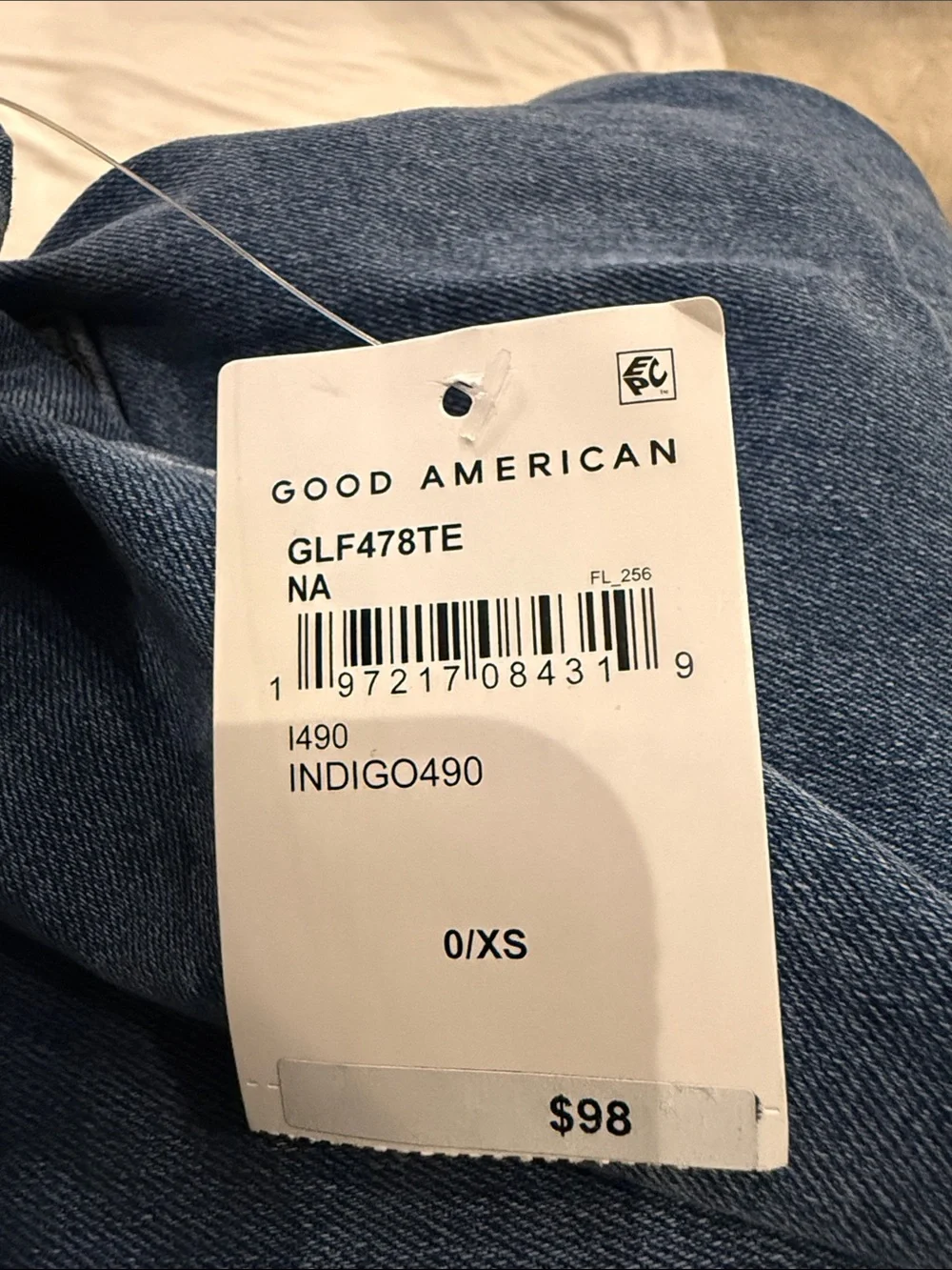 NWT Good American Size 0/XS Dark Blue Flare Women’s Jeans - Picture 8 of 8